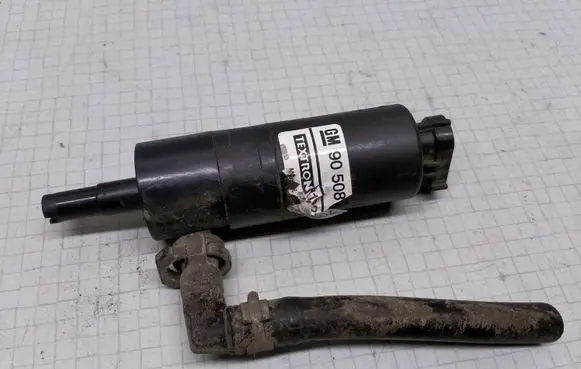 Opel Zafira A Headlight washer pump 90508709