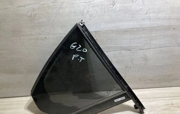 BMW 3 G20 G21 Rear vent window glass 7425084