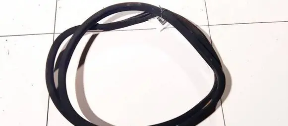Mercedes-Benz C AMG W204 Rubber seal front coupe door 