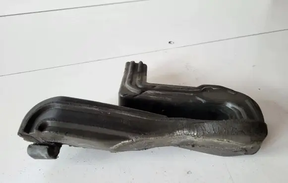 Skoda Superb B8 (3V) Fender foam support/seal 