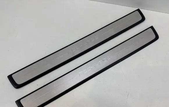 Volvo XC40 Front sill trim cover 32132599