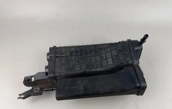 Volkswagen T-Roc Active carbon filter fuel vapour canister 5WA201801