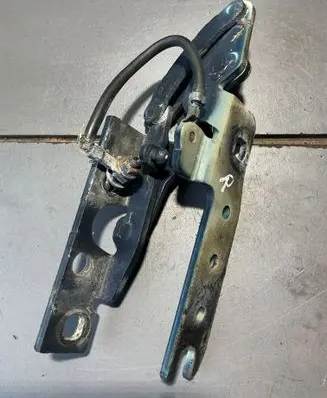BMW 7 E65 E66 Engine bonnet/hood hinges 8240334