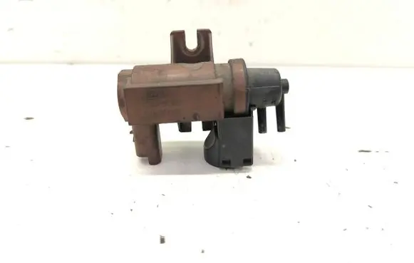 Ford Kuga I Turbo solenoid valve 6G9Q9E882CA