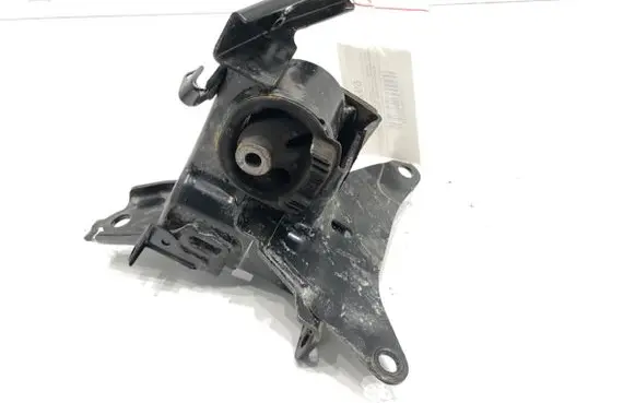 Toyota Yaris Engine mount vacuum valve 