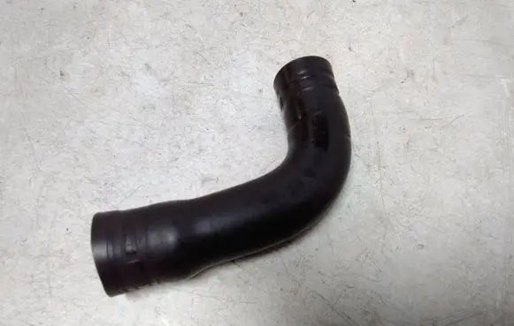 Opel Zafira A Breather hose/pipe 90573597