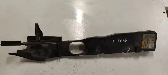 Ford Focus Fender mounting bracket 4M51A02476A