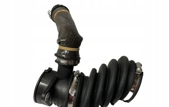 Volvo V40 Turbo air intake inlet pipe/hose AV616C784AE
