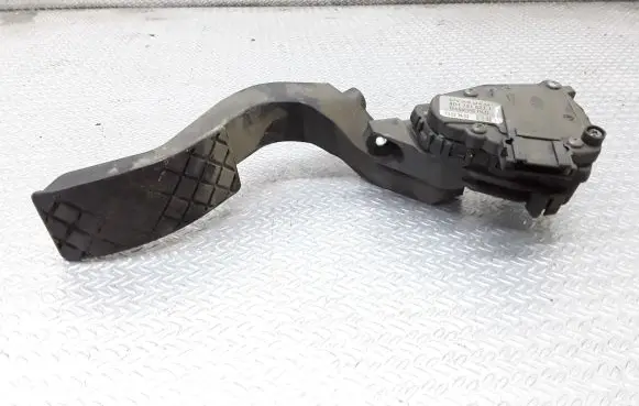 Skoda Superb B5 (3U) Accelerator throttle pedal 8D1721523J