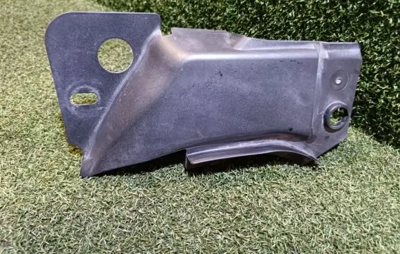 Mercedes-Benz S W222 Other engine bay part A2228810223