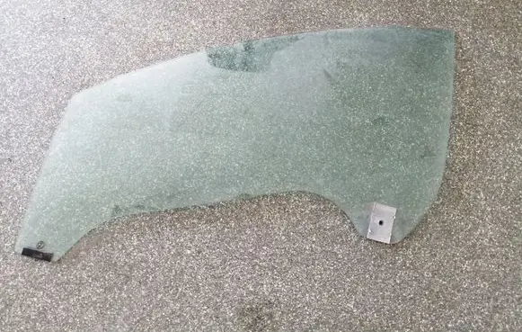Peugeot 206 CC Front door window/glass (coupe) 