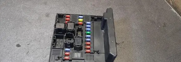 Nissan Qashqai Fuse box set 284B7JD00B