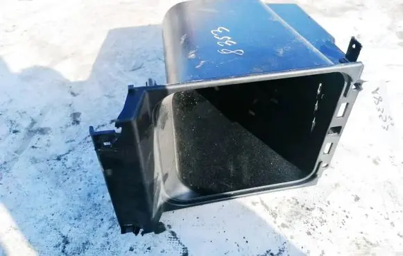 Land Rover Discovery 3 - LR3 Glove box FJG500042PVJ FJG500042PVJV11