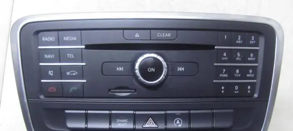 Mercedes-Benz GLA W156 Radio/CD/DVD/GPS head unit A2469006317