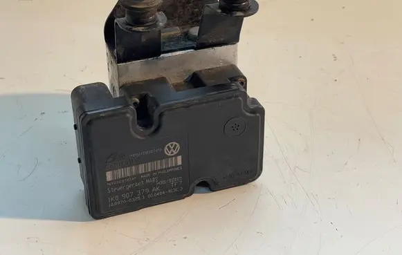 Skoda Yeti (5L) ABS Pump 1K0907379AK TF7