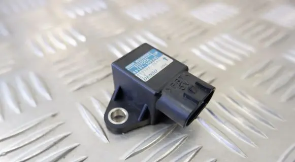 Lexus LS 460 - 600H Acceleration sensor 8919150020