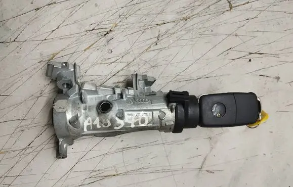 Volkswagen Touran I Ignition lock 1K0905851B