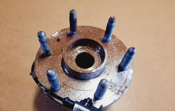 Cadillac Escalade Front wheel hub spindle knuckle