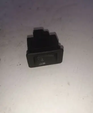Nissan Primera Tailgate/boot open switch button 