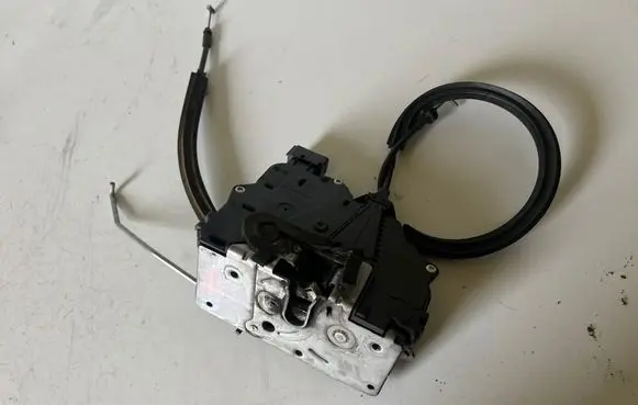 Peugeot Boxer Front door lock 971047100 1342155080 1106100848