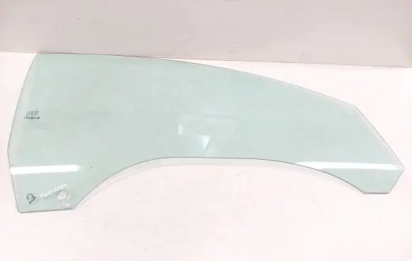Mercedes-Benz E C207 W207 Front door window/glass (coupe) 43R00050 DOT24M62AS2 E00025920R