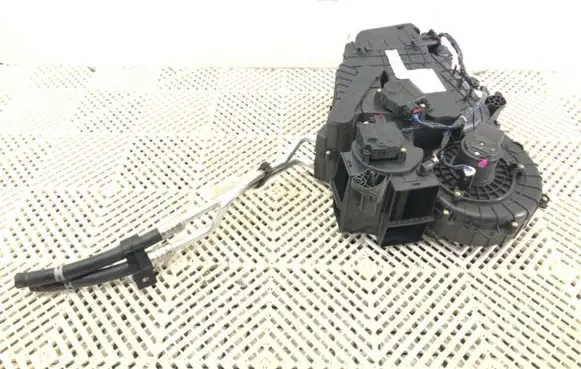 Chrysler Pacifica Heater blower radiator P68342100AA