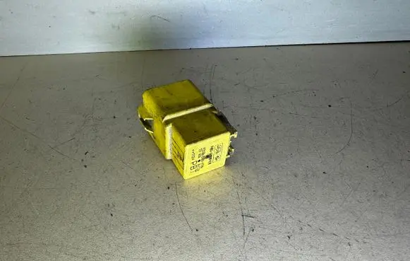 Ford Focus Other relay 94BG14N089E1B V23136B1001X084