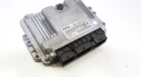 Citroen C4 I Engine control unit/module 0281014729 9665674480
