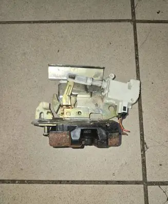 Volkswagen Sharan Tailgate/trunk/boot lock/catch/latch 7M4827501