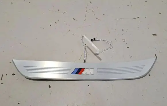 BMW 7 G11 G12 Rear sill trim cover 8061043