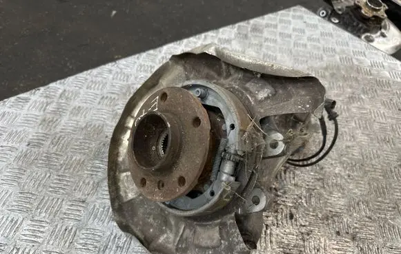 BMW X5 E70 Rear wheel hub