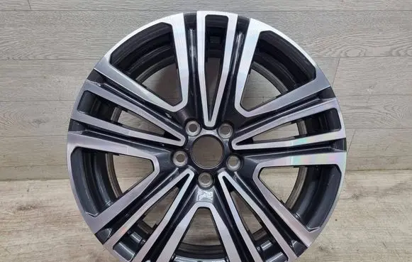 Seat Arona R17 alloy rim 6F9601025A