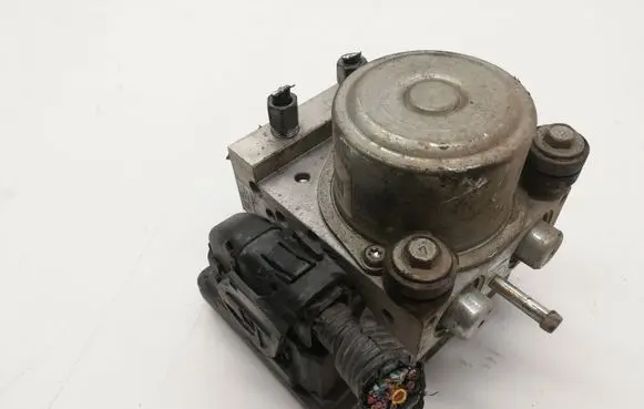 Nissan X-Trail T31 ABS Pump A98000E81