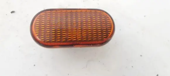 Renault Scenic I Front fender indicator light 7700322136