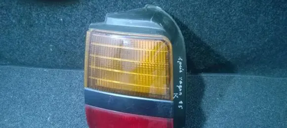 Mitsubishi Space Wagon Rear/tail lights