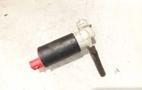 Toyota Avensis T250 Windscreen/windshield washer pump
