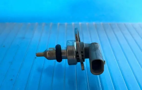 Opel Astra K Coolant level sensor 55497116