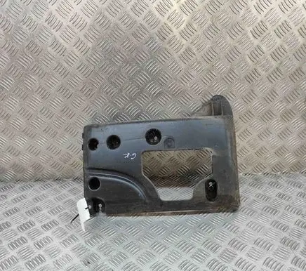 Opel Movano C Rear bumper mounting bracket 93197364
