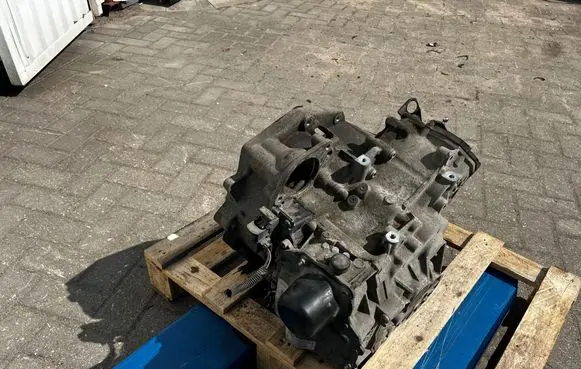Skoda Octavia Mk2 (1Z) Automatic gearbox MPQ 0AM301103F 0AM325065S