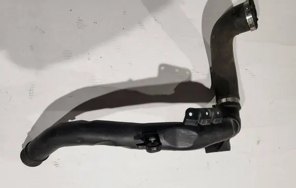 Volkswagen Tiguan Intercooler hose/pipe 5N0145832J 5N0145840G