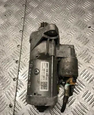 Volkswagen Tiguan Starter motor 02E911024H