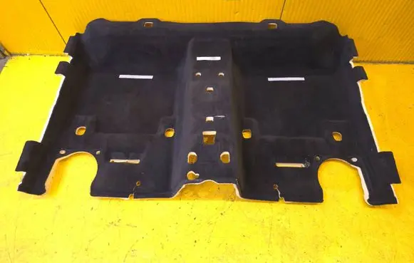 BMW 3 G20 G21 Rear floor carpet liner 7483082