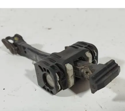 Volvo XC60 Front door check strap stopper 31298466