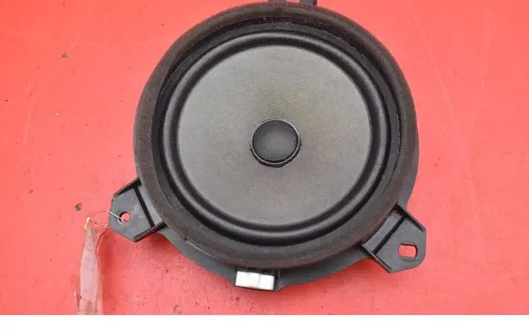 Toyota Yaris Subwoofer speaker 861600D370