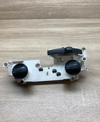 Toyota Yaris Climate control unit 758649 758277