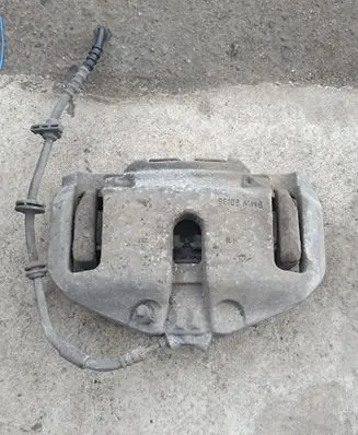 BMW 5 GT F07 Front brake caliper