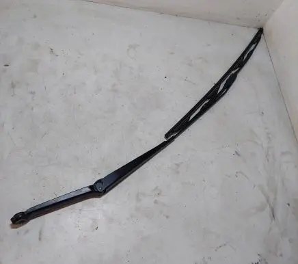 BMW X3 E83 Front wiper blade arm 705166802