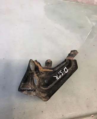 BMW X4 G02 Fender mounting bracket 7400220