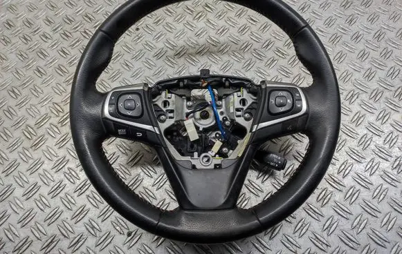 Toyota Camry Steering wheel 881A