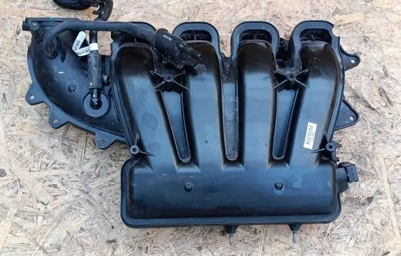 Chrysler 200 Intake manifold